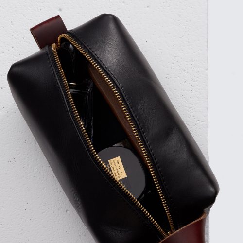 Horween Black Chromexcel Leather Dopp Kit Bag /